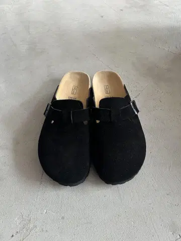 버켄스탁 보스턴 블랙 23.5cm