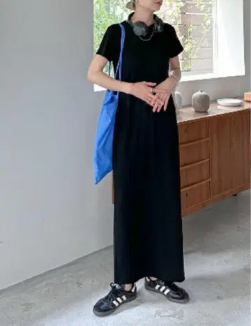 feepur 컷 리브 하프 슬리브 원피스 TALLsize 블랙