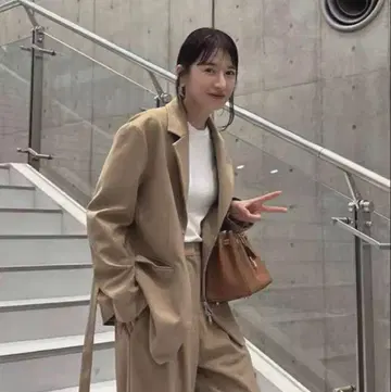 클레인 지퍼 테일러드 재킷