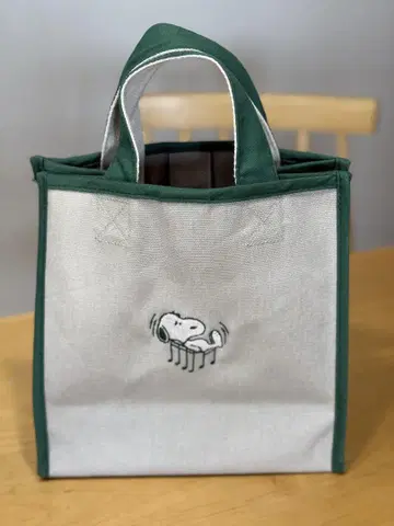 스누피 뮤지엄 토트백