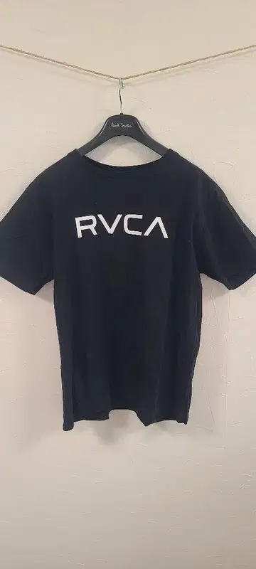 RVCA 블랙 티셔츠