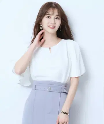 jusglitty 파이핑 소매 슬릿 블라우스 화이트