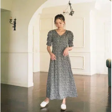 RIELLE RICHE 리엘 리셰 꽃무늬 원피스