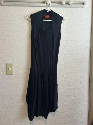 RED LABEL 블랙 슬리브리스 원피스 사이즈 2