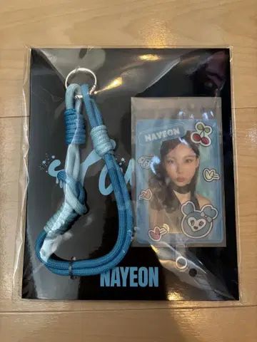 NAYEON 폰 탭 및 스트랩 포토 카드 포함