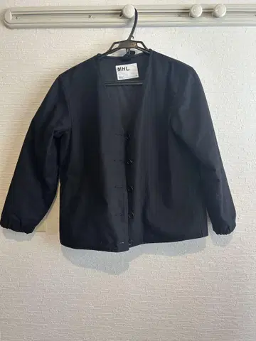 MHL. 블랙 자켓