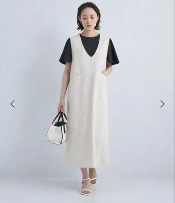 미사용 린넨 느낌의 점퍼 스커트