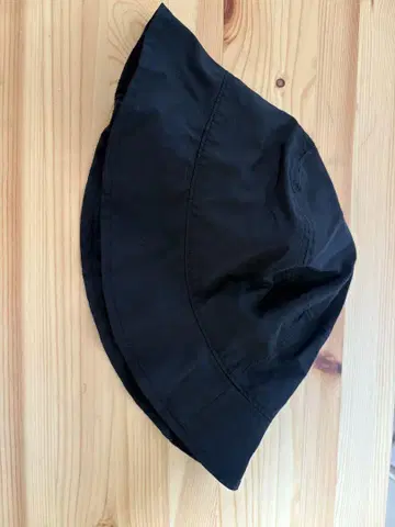유니버설 프로덕츠 모자