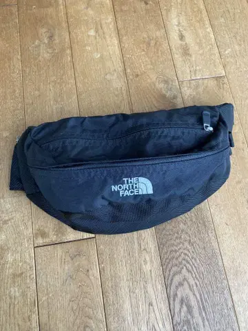 THE NORTH FACE 바디백 블랙