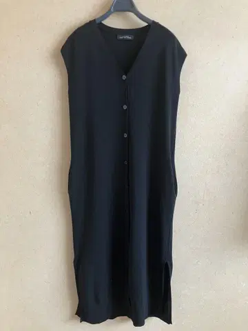 UNITED ARROWS 블랙 슬리브리스 원피스