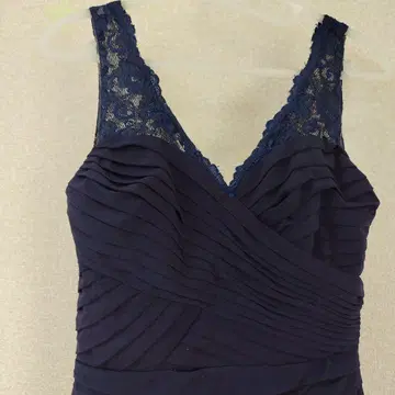 AR 네이비 레이스 트림 맥시 드레스