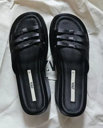 자라 블랙 플랫폼 샌들 리본