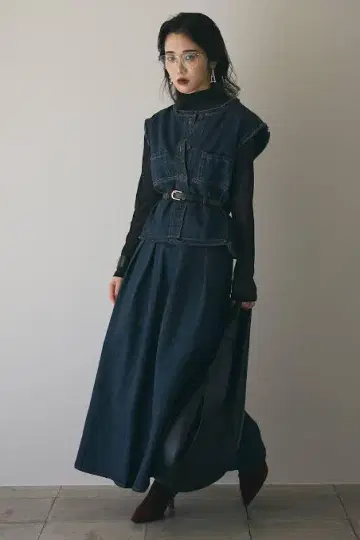 ANDREA&Co. 벨트 포함 데님 셋업