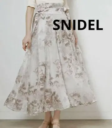 SNIDEL 프린트 시어 스커트