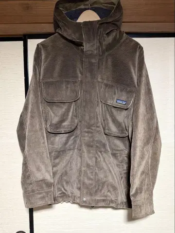 초레어 06년산 Patagonia 코르디에라 후드티