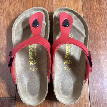 BIRKENSTOCK 레드 플립플랍 36