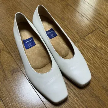 Swan 화이트 스틸레토 신발