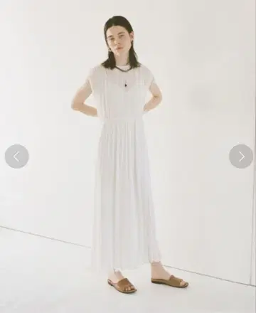 CLANE 도트 자카드 슬리브리스 원피스