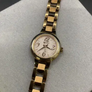 즉시 결제 SEIKO 세이코 솔라 손목시계 V117-0DH0