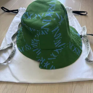 jw anderson 그린 버킷 햇 로고 프린트