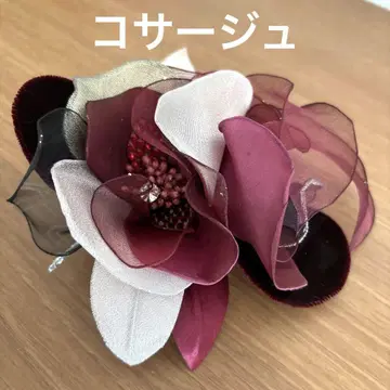 TOKYO SOIR 코사지