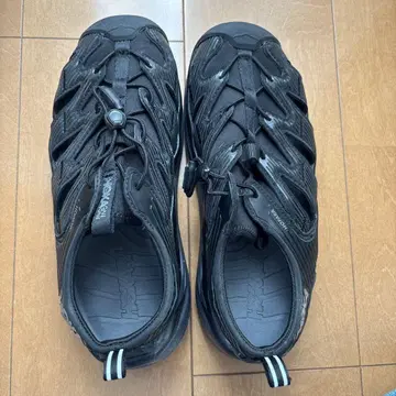 호카오네오네 남성용 샌들