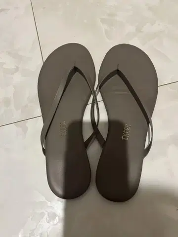 TKKES 티키즈 샌들 그레이지