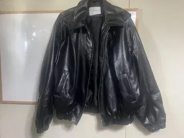 블랙 인조 가죽 자켓