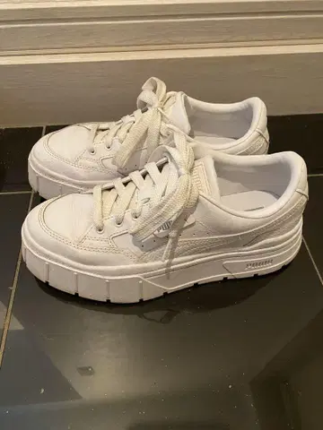 Puma 화이트 스니커즈 24cm 통굽 메이즈