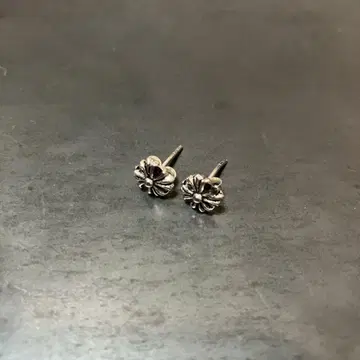 SILVER925 CROSS MOTIF EARRINGS/실버/귀걸이