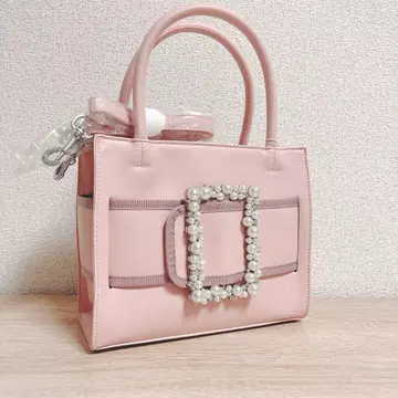 새상품 TO BE CHIC 펄 버클 숄더 비쥬 핑크