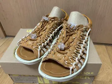 KEEN UNEEK 킨 유니크 23cm