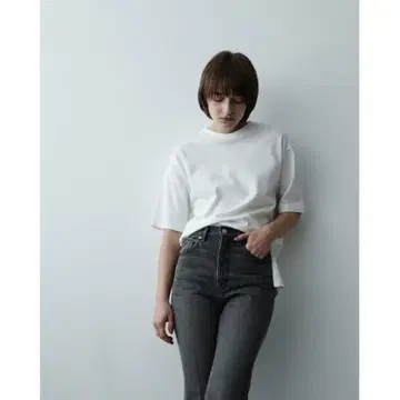 CLANE 티셔츠