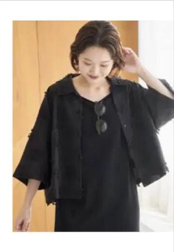 crinklecrinklecrinkle 3D 자수 셔츠 블랙