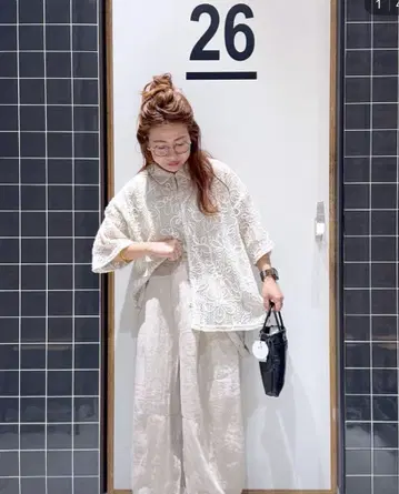 코드 자수 메쉬 셔츠