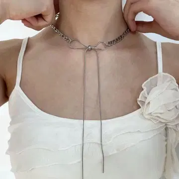 리본 목걸이