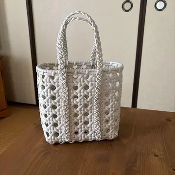 BEMBIEN 벤비엔 화이트 백