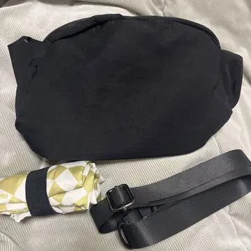 가네코 아츠코 씨와 함께 만든 성인의 진심이 담긴 가벼운 숄더백