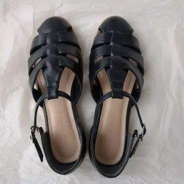 어반 리서치 도어스 구르카 샌들 38 24.5 새상품급
