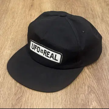 HAIGHT UFO IS REAL TRUCKER CAP 블랙