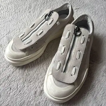 Y-3 로우 컷 스니커즈 지퍼