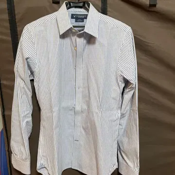 American Eagle 와이셔츠