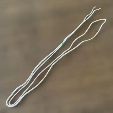 새상품 고로즈 가죽 끈 흰색 140cm