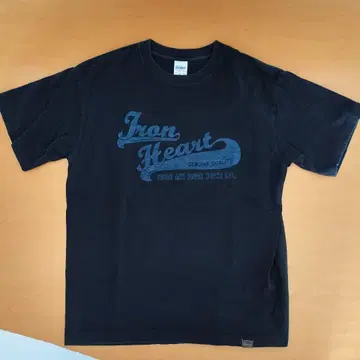 새상품급 IRONHEART 아이언 하트 티셔츠 L