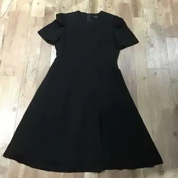 도쿄 소와르 반팔 상복 15호