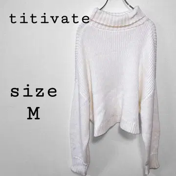 티티베이트 [M] 하이넥 스웨터 화이트 계열 코튼 리브 니트