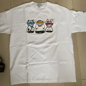 BETTEY 캐릭터 티셔츠 L 사이즈