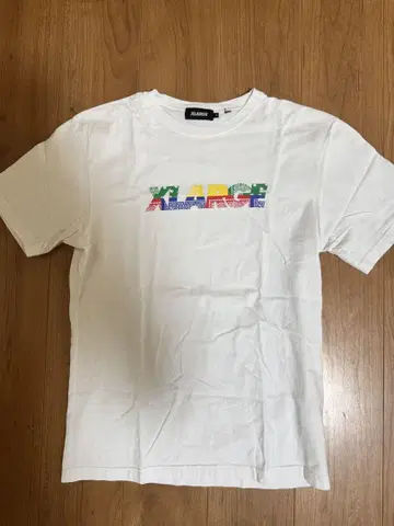 XLARGE 화이트 티셔츠 M 사이즈