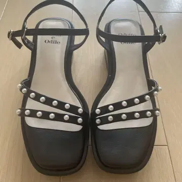 오데트 데오딜 펄 샌들 M 사이즈