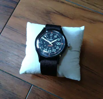 Timex Universaloverall 콜라보 손목시계